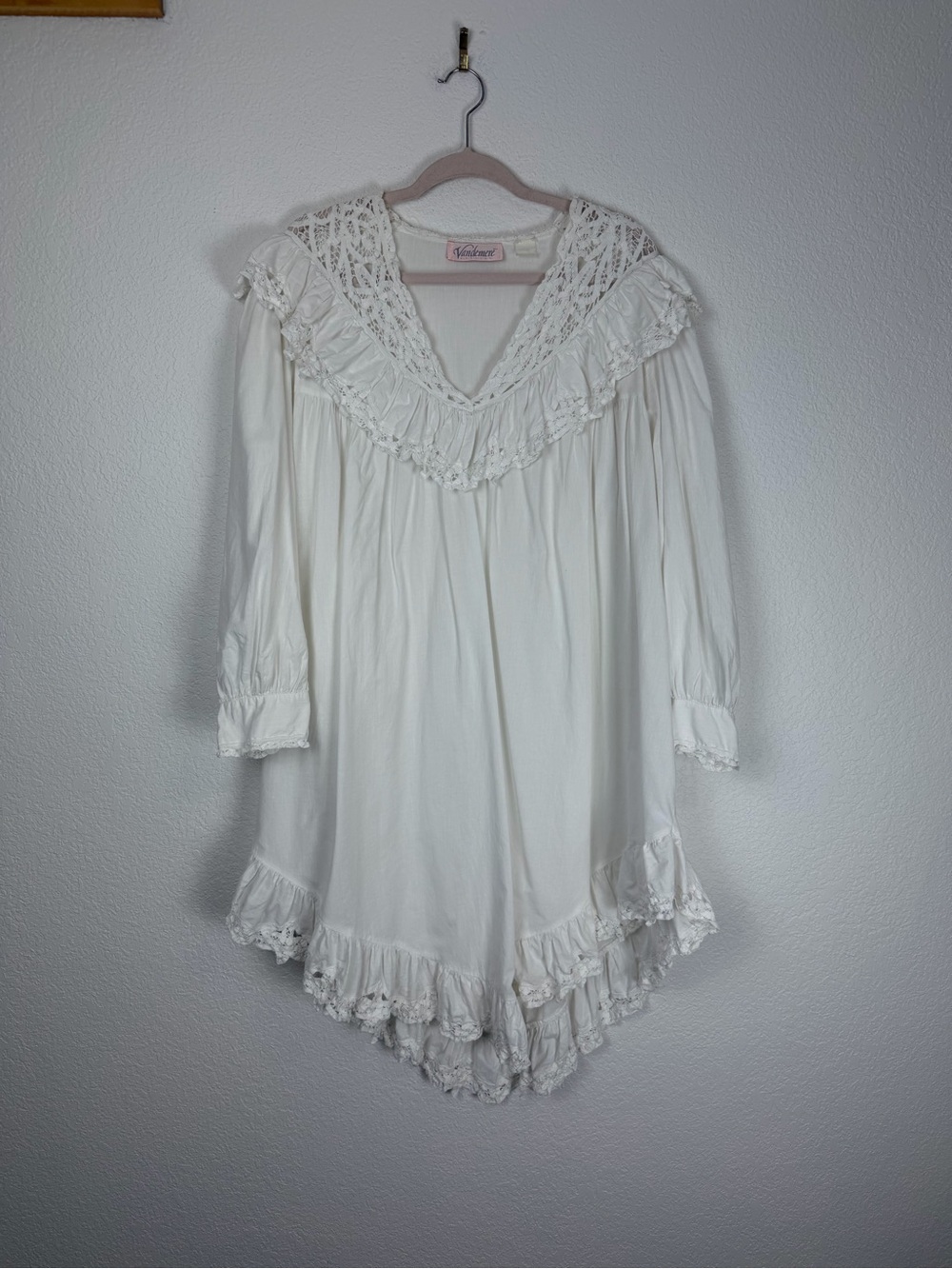 Vintage Vandemere Traditional Peasant Cottagecore Night Gown White Medium